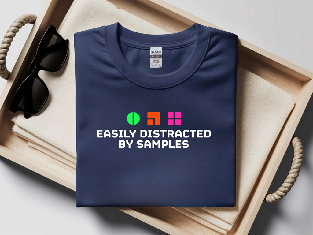 Funny Helldivers 2 Shirt – Easily Distracted by Samples Meme T-Shirt Gift for Helldivers Players