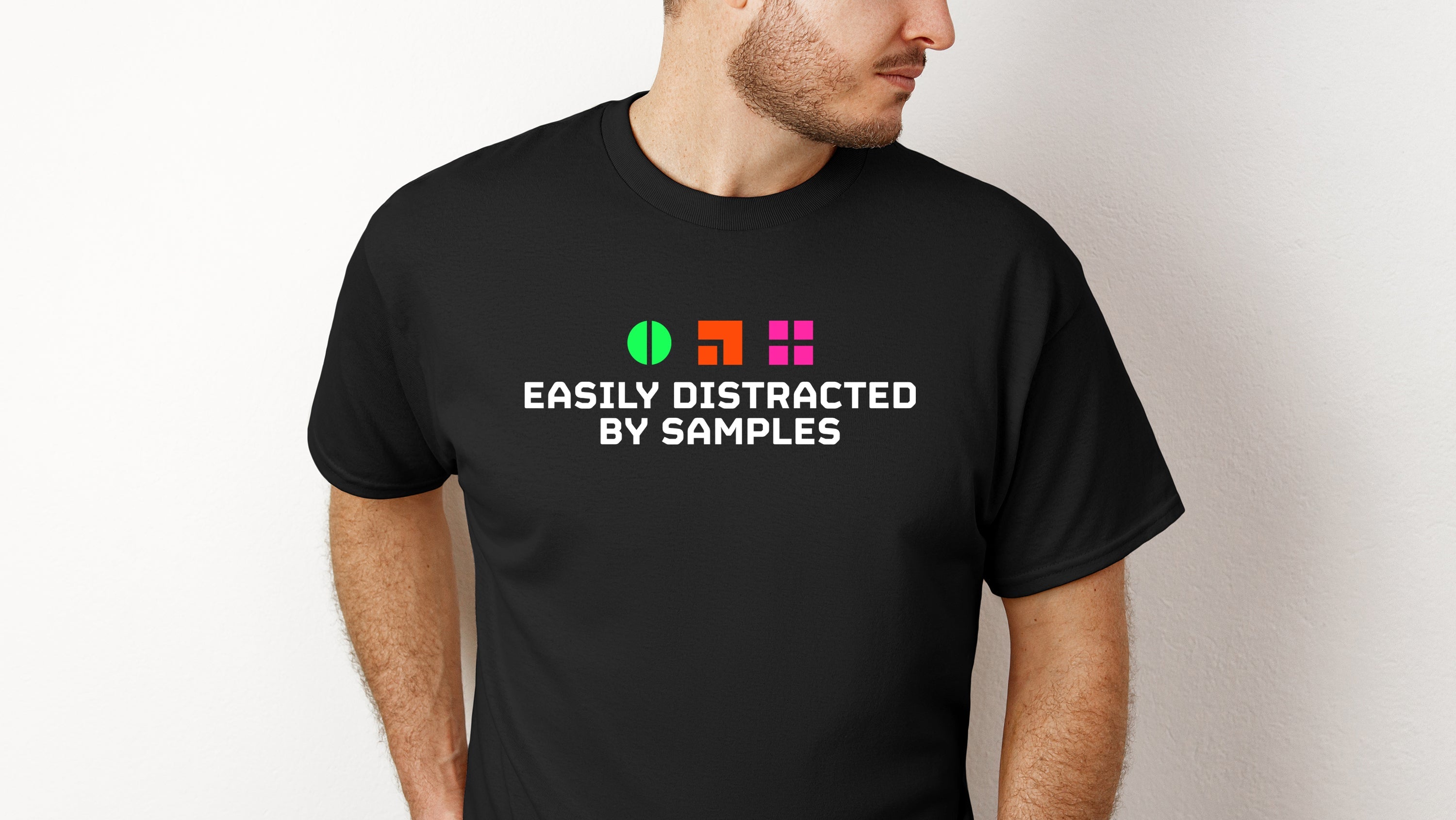 Funny Helldivers 2 Shirt – Easily Distracted by Samples Meme T-Shirt Gift for Helldivers Players